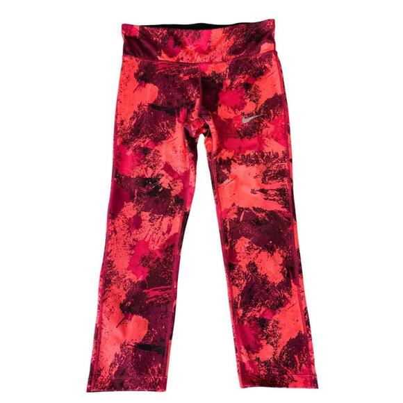 Nike Pants - Nike Dri-FIT Cropped Leggings- Size M